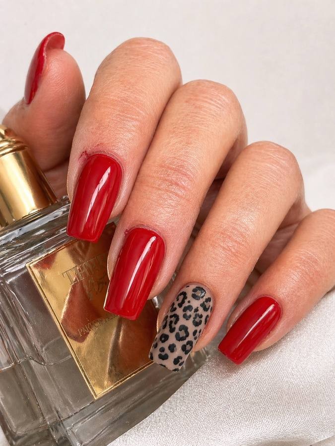 Nail photo with hangnails and small cold cracks before